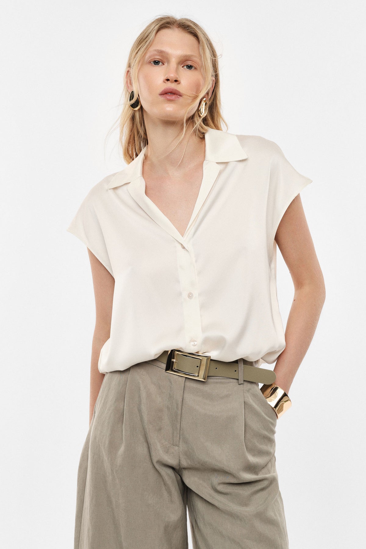 Chemisier sans manches en crêpe satin champagne – Femme