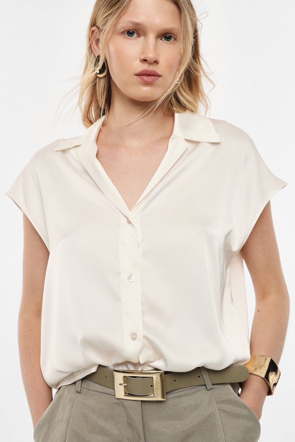Chemisier sans manches en crêpe satin champagne – Femme