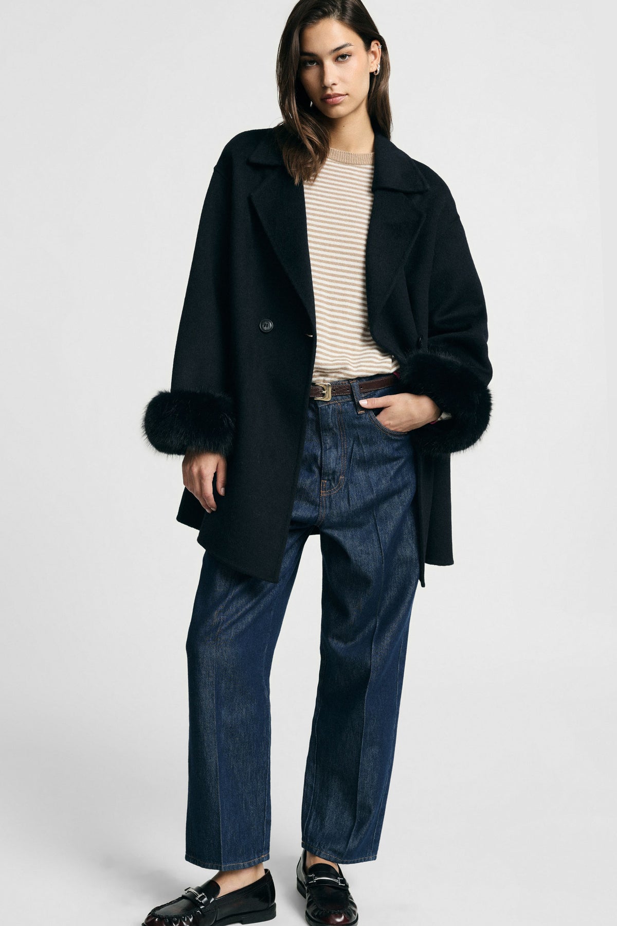 Manteau croisé poignets fausse fourrure bleu marine – Please