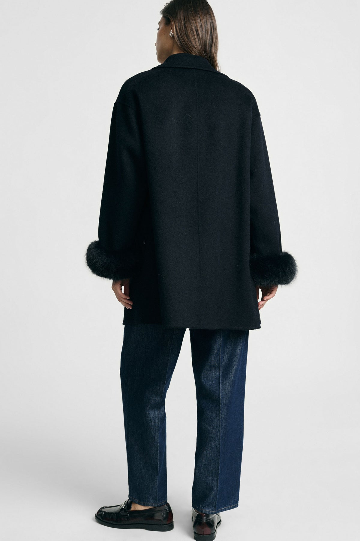 Manteau croisé poignets fausse fourrure bleu marine – Please