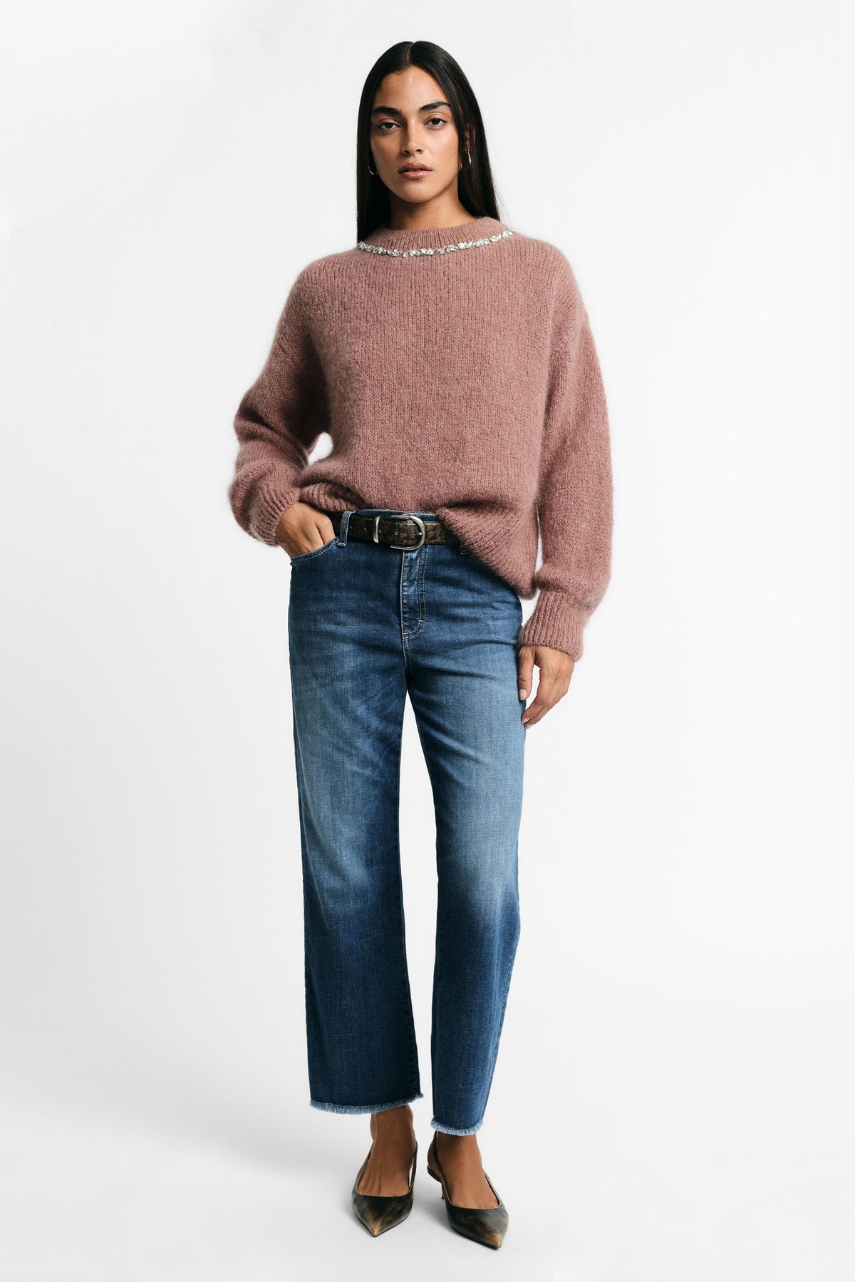 Jean jambe large effet usé à ourlet effiloché bleu denim – Femme