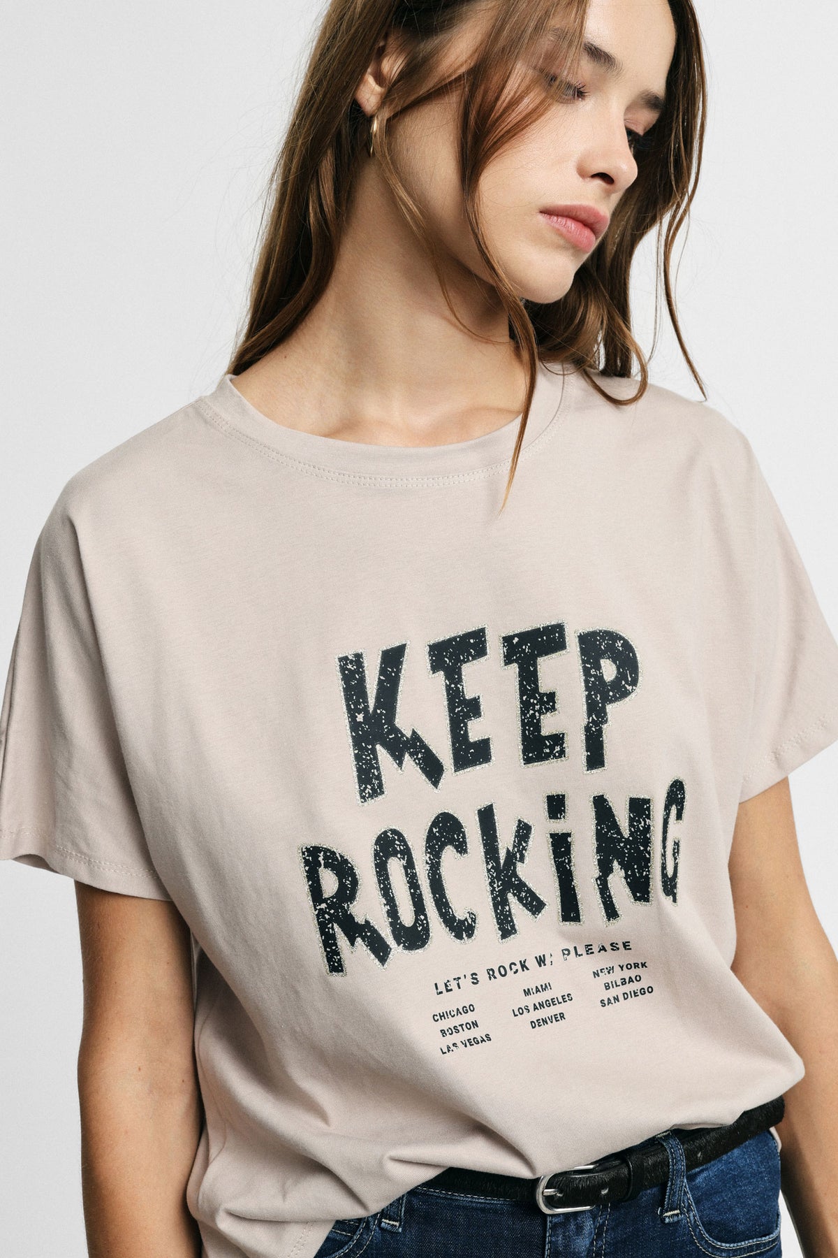 T-shirt col rond ample imprimé camel – Femme