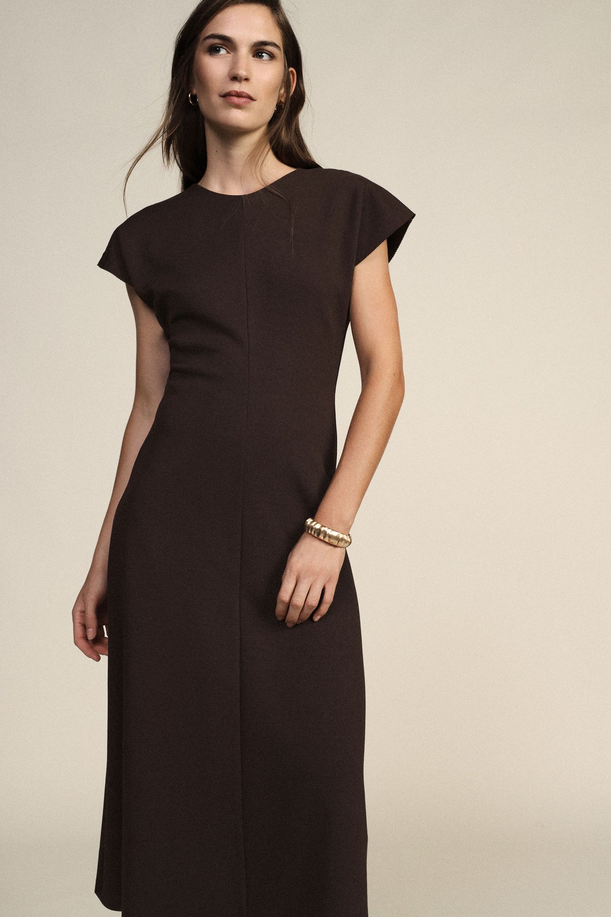 Robe longue évasée à manches kimono chocolat Dixie, vue de profil