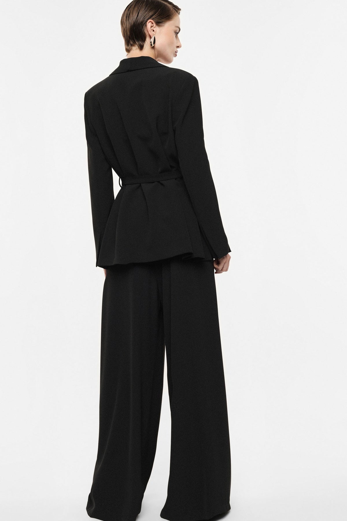 Pantalon palazzo très large noir Imperial porté, vue de dos