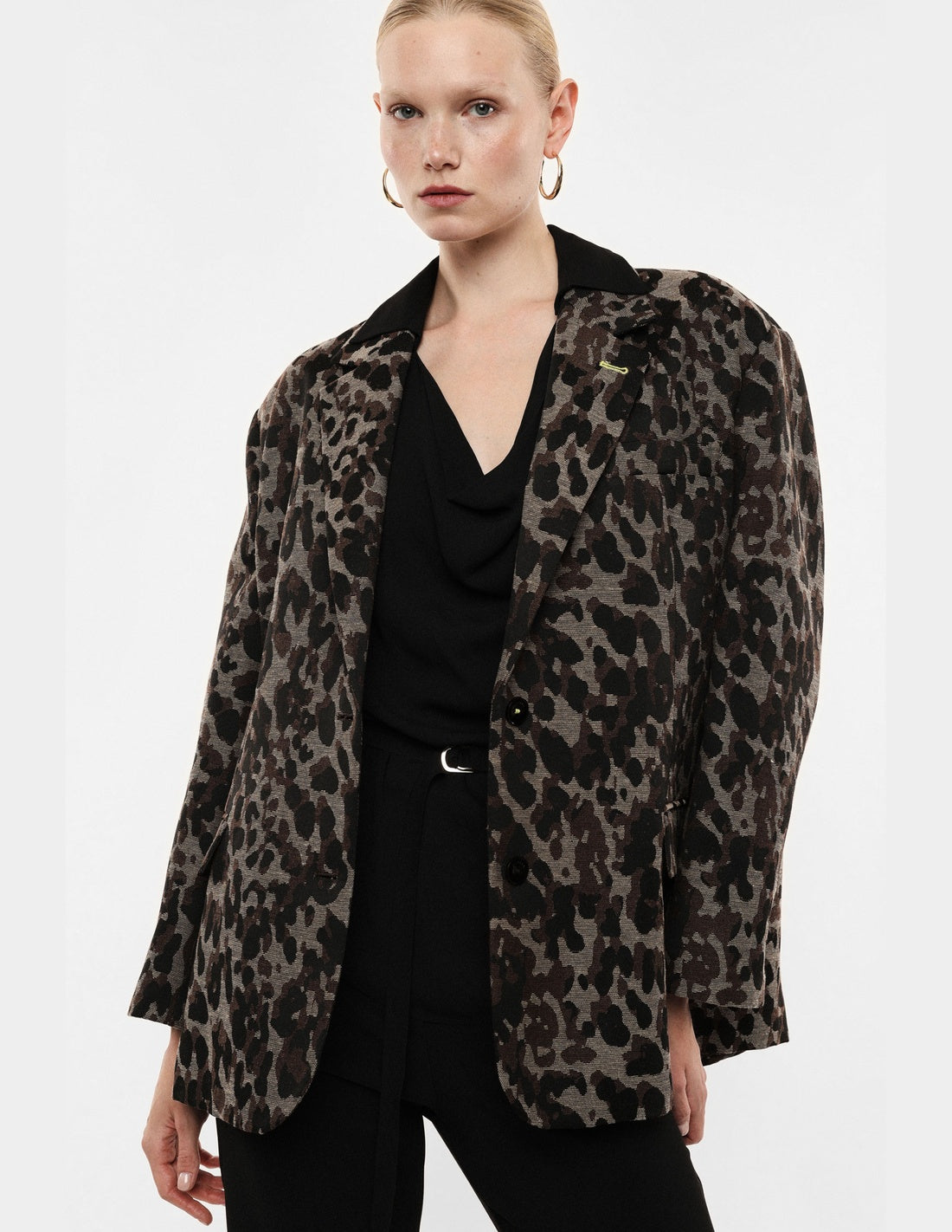 Blazer oversize imprimé léopard beige et marron Imperial vue portée de face