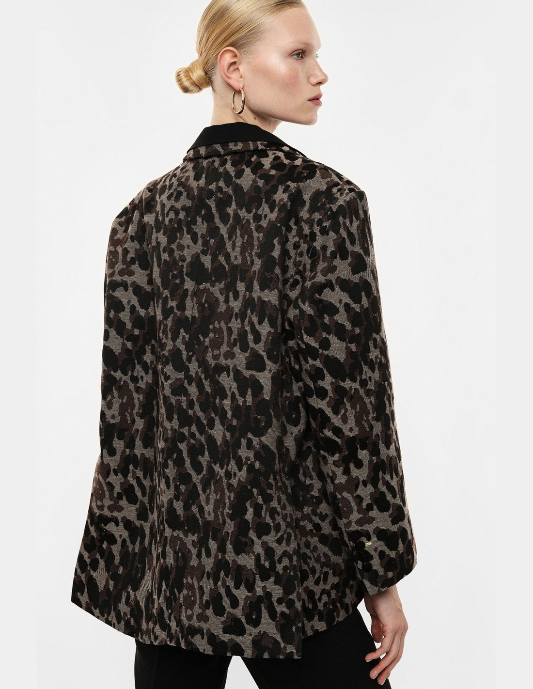 Blazer oversize imprimé léopard beige et marron Imperial vue portée de dos