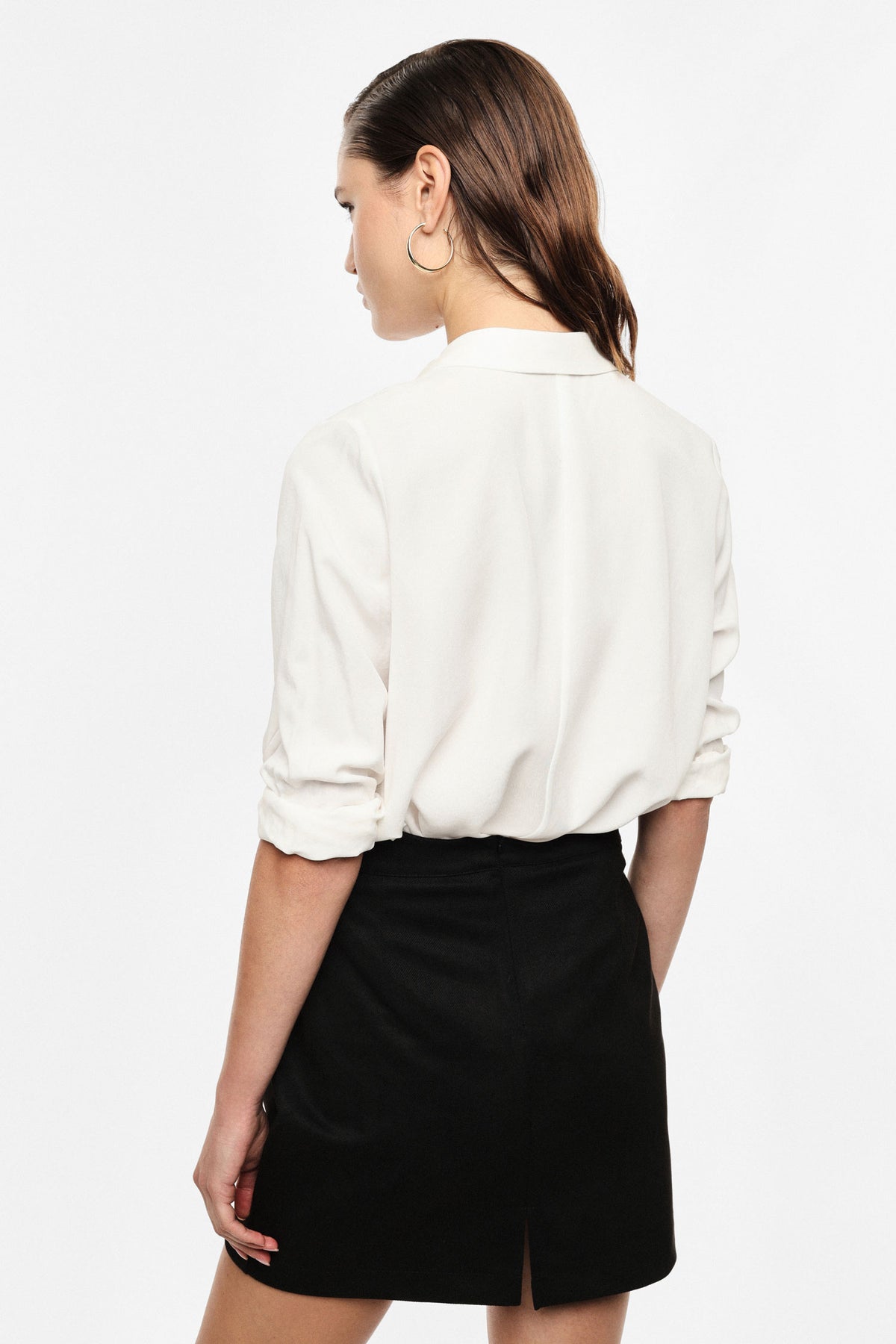 Chemise droite trapèze à ourlet asymétrique blanche – Femme