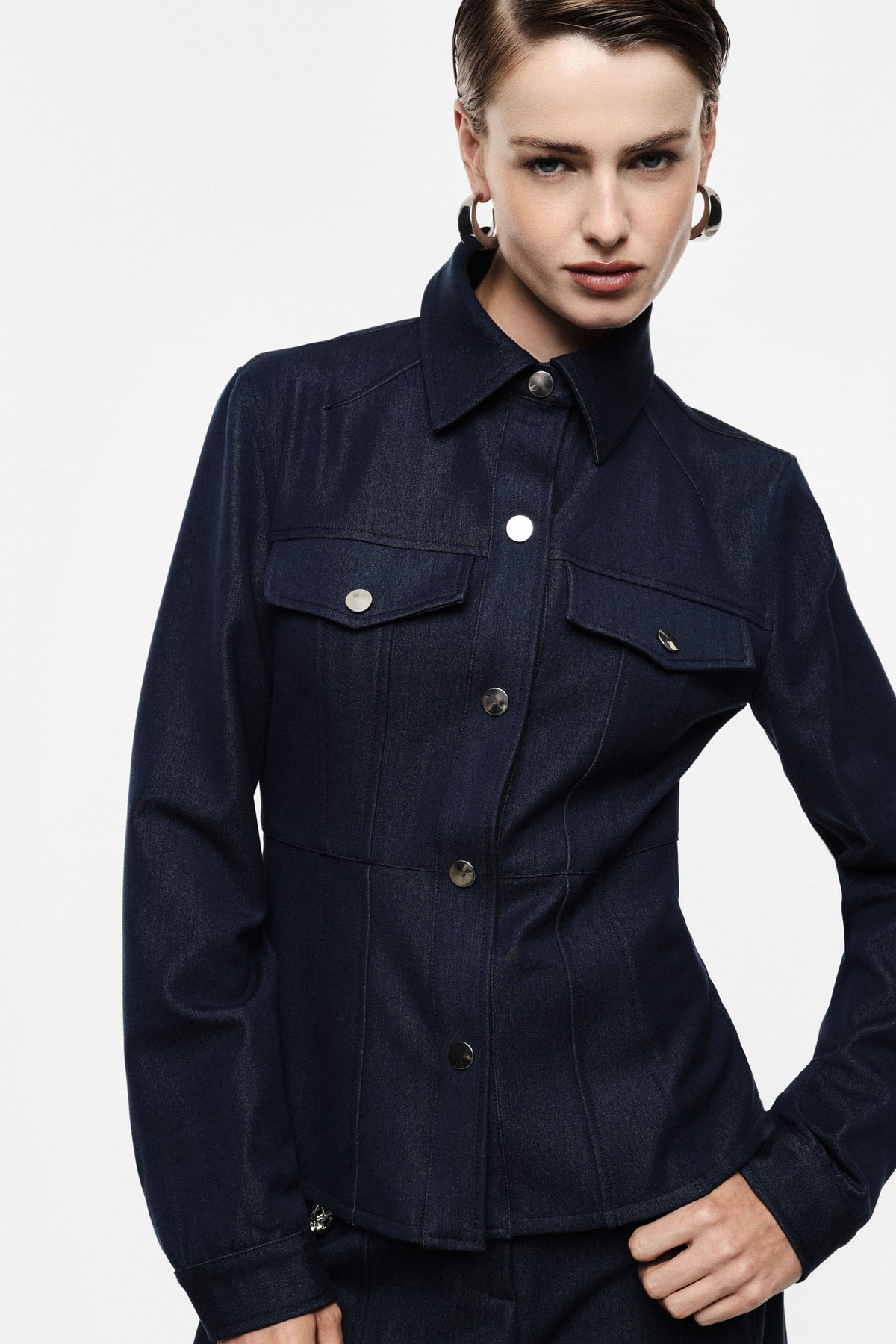 Veste chemise en toile denim boutons métal bleu denim – Femme