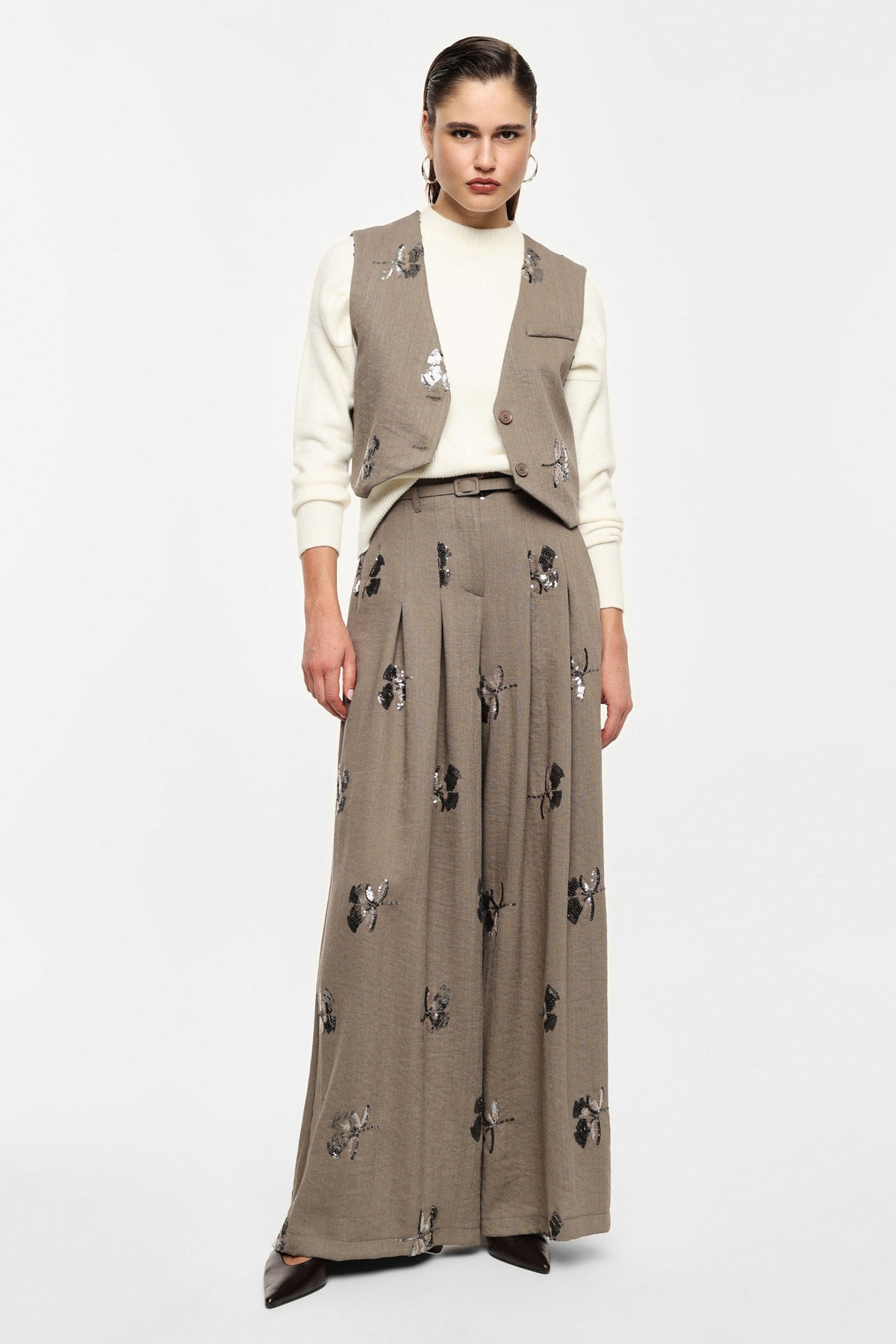 Pantalon palazzo taille haute en piqué brodé de sequins kaki – Femme