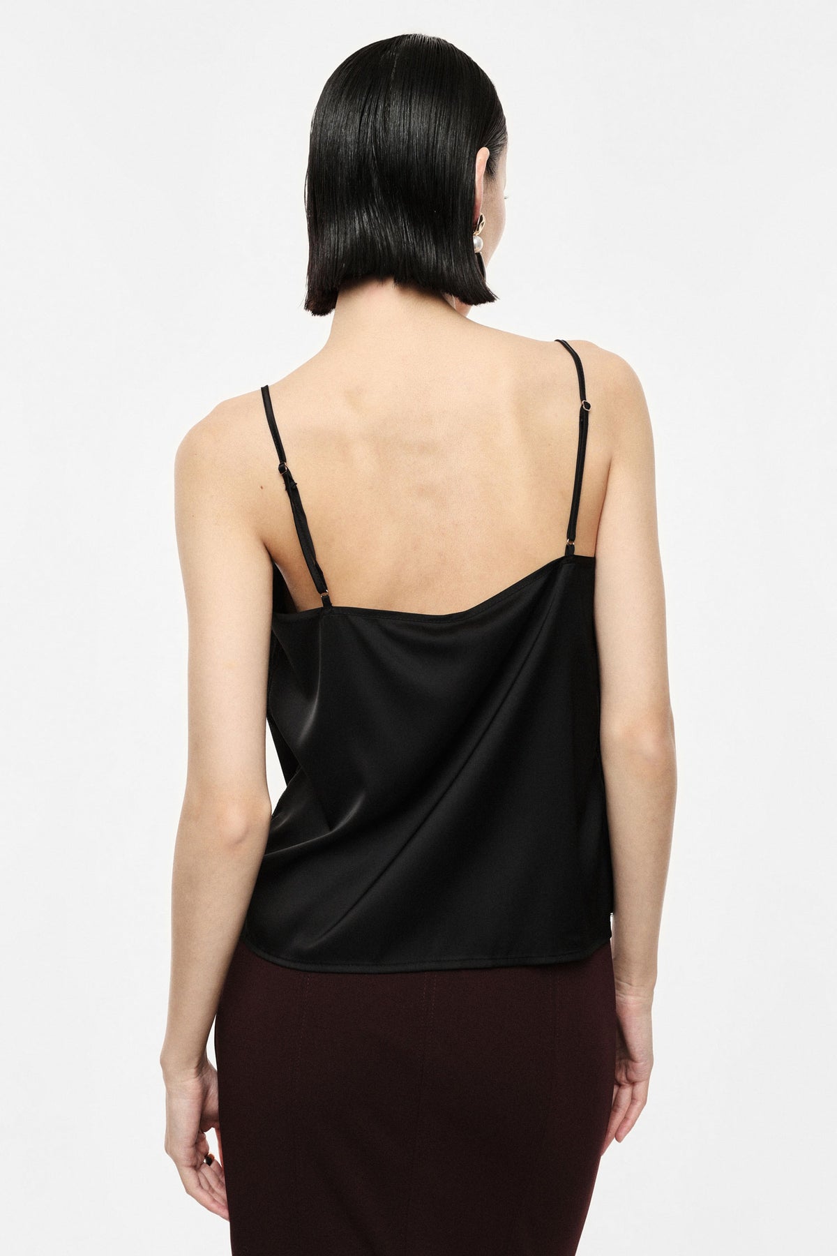 Caraco en satin bordé de dentelle noir – Femme