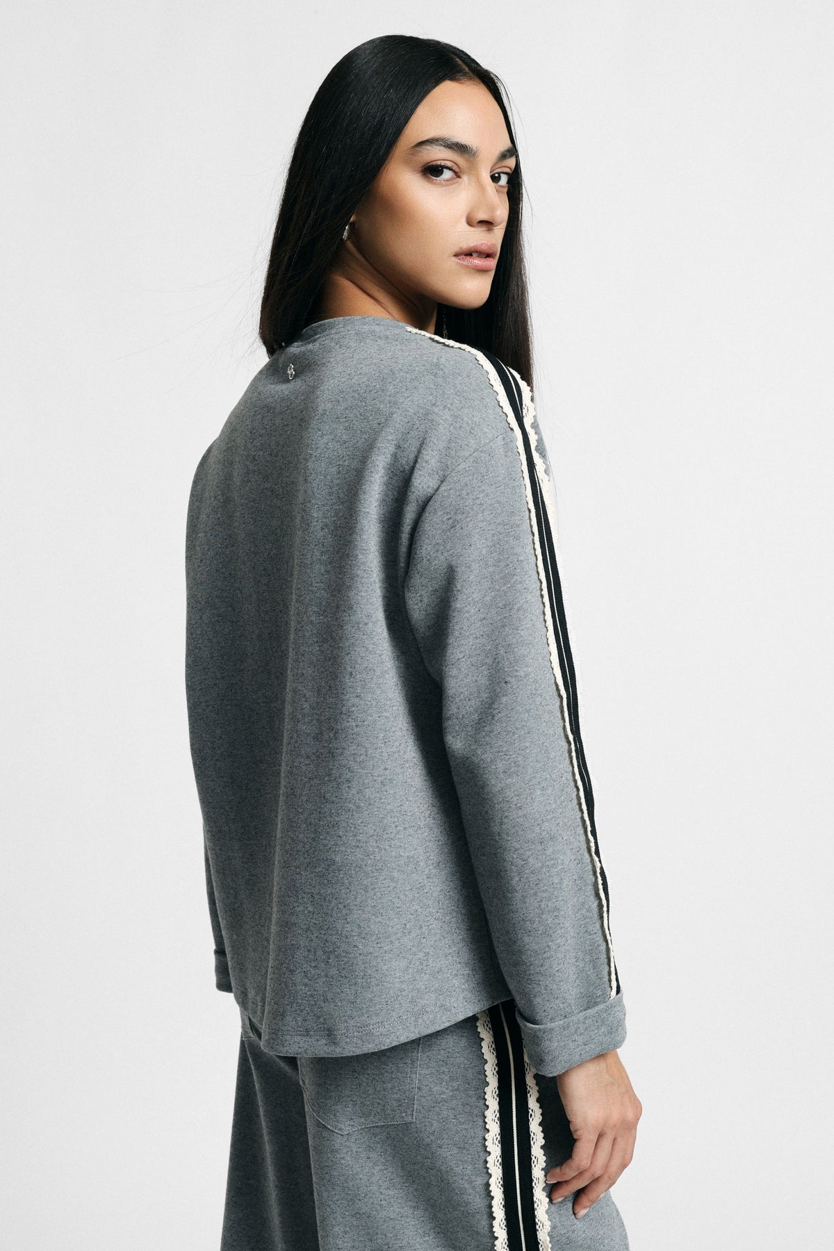Sweat à bandes latérales gris chiné – Femme