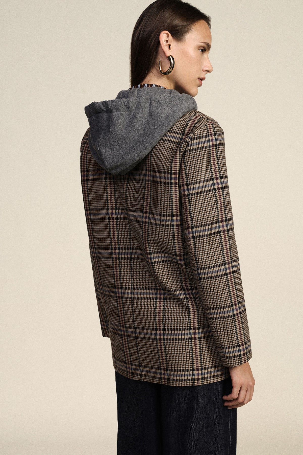 Blazer croisé à carreaux prince-de-galles à capuche camel et bordeaux – Femme