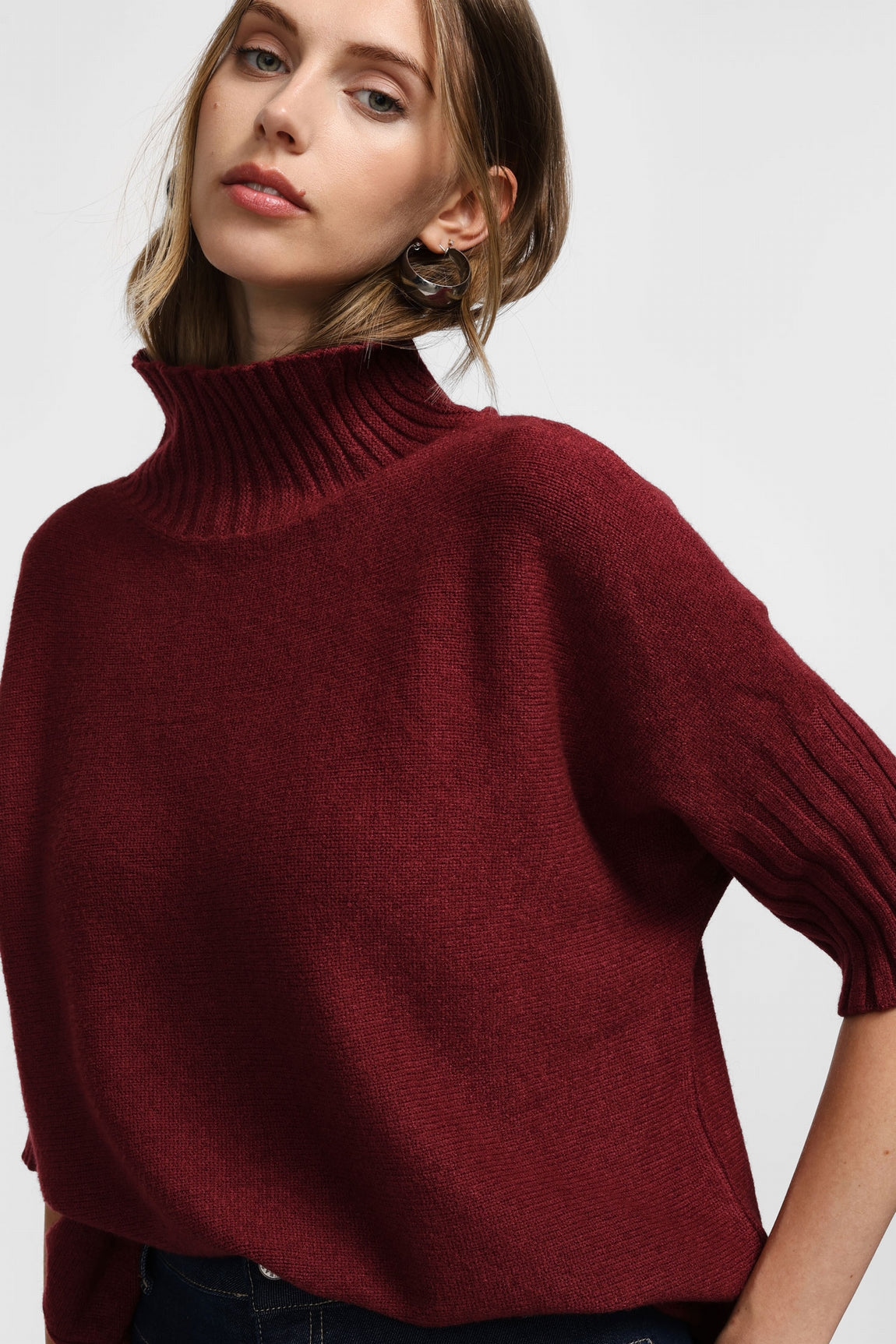 Please Pull Bordeaux M49778957