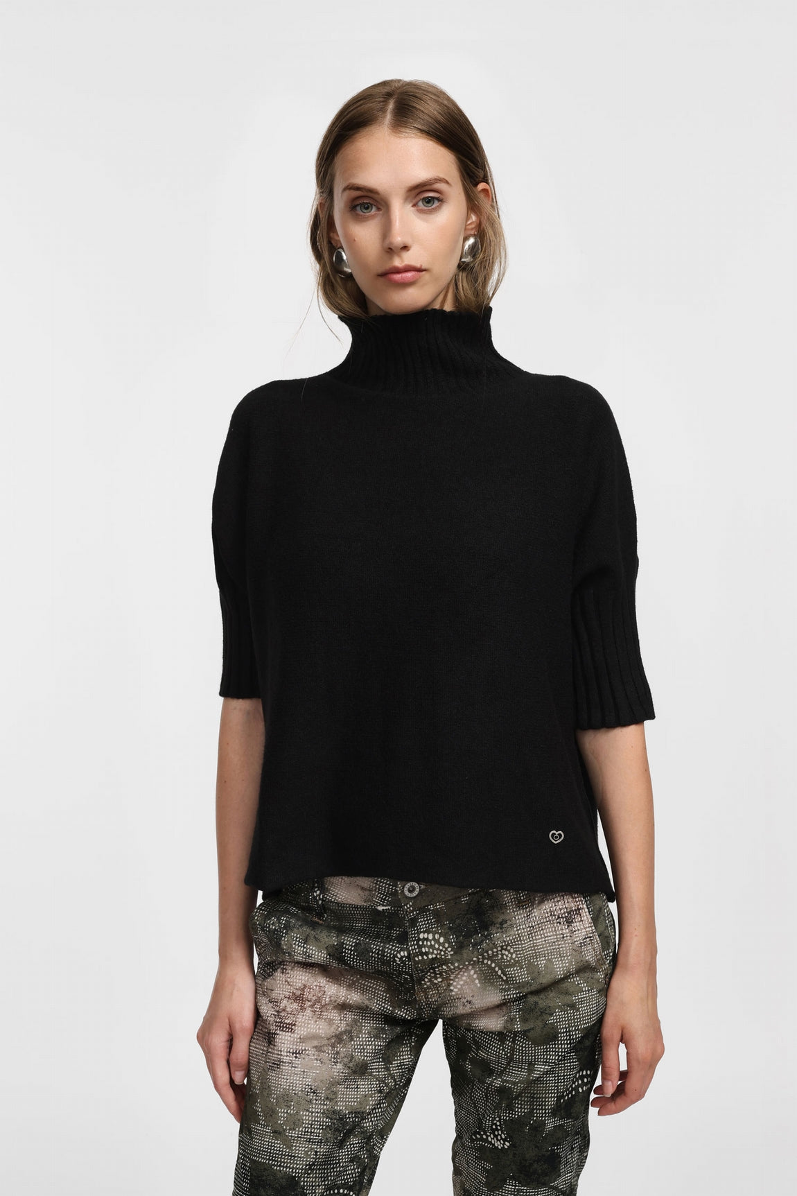 Please Pull Nero M49778957