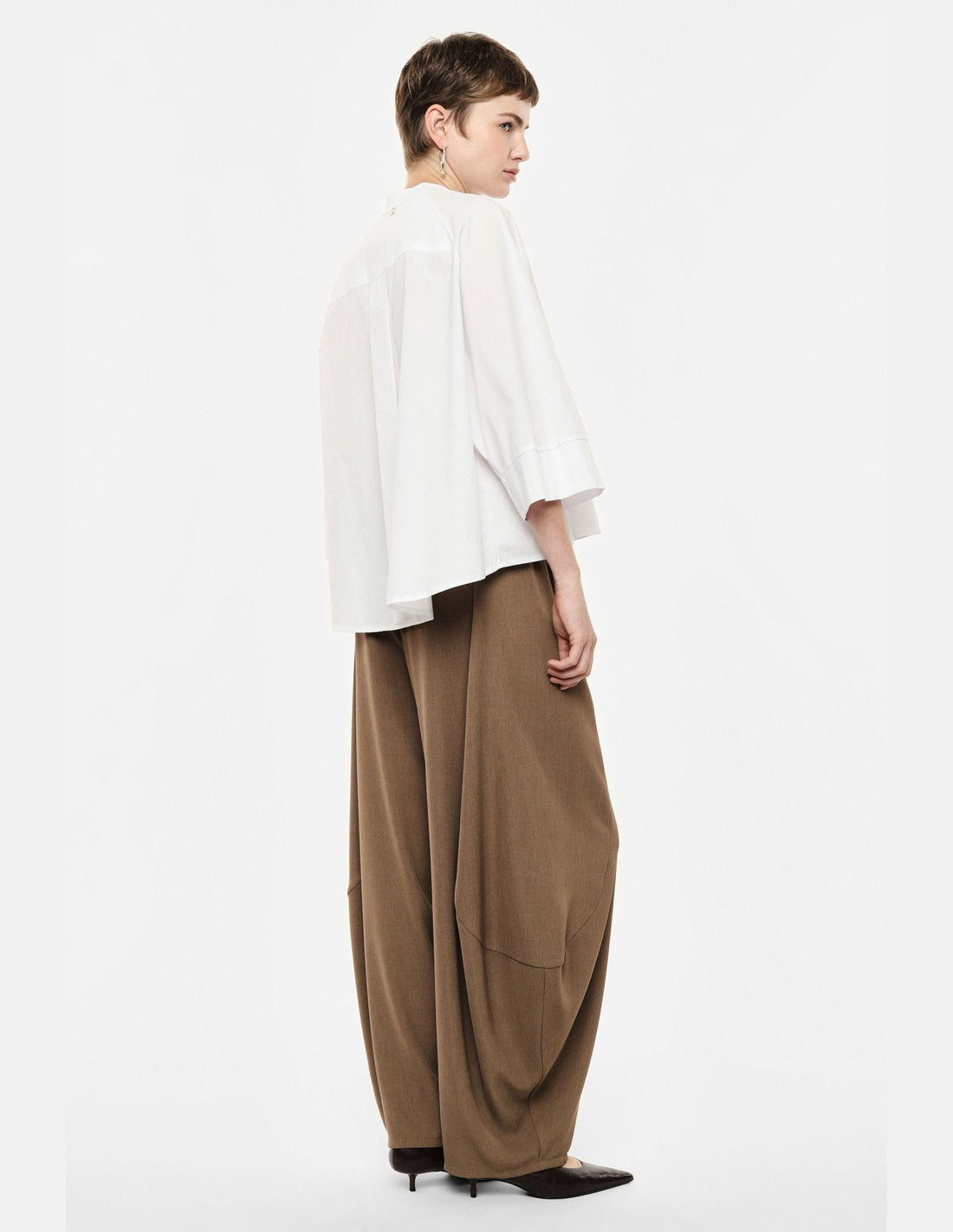 Pantalon large cropped à taille élastiquée tabac Imperial vue portée de dos