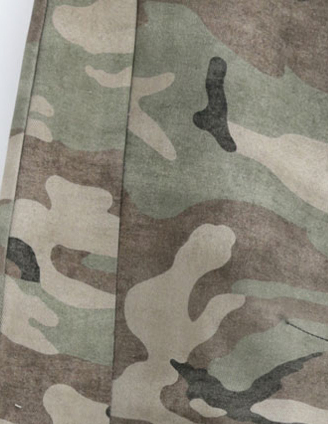 Blazer oversize en sergé camouflage kaki et beige, détail du sergé – Imperial